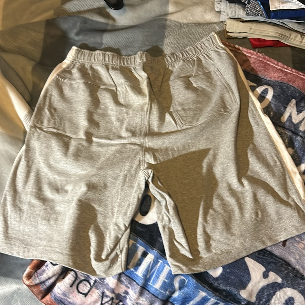 Shorts - Picture 2 of 2